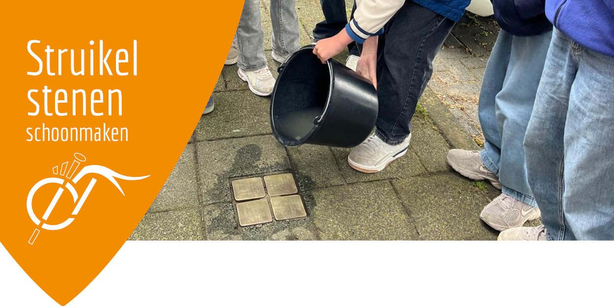 Struikelstenen schoonmaken ONS